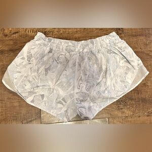 Lululemon hotty hot shorts